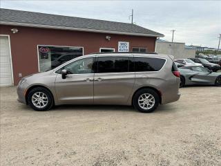 Used 2018 Chrysler Pacifica Touring for sale in Saskatoon, SK