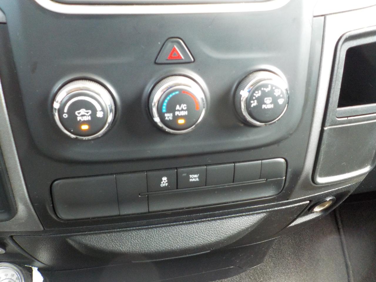 2016 Dodge Ram 1500 ST - Photo #9