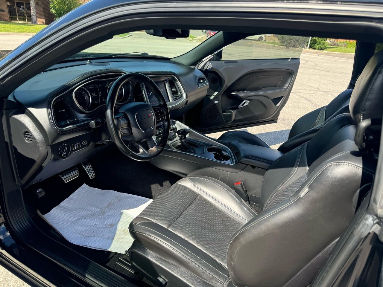 2020 Dodge Challenger SXT - Photo #9