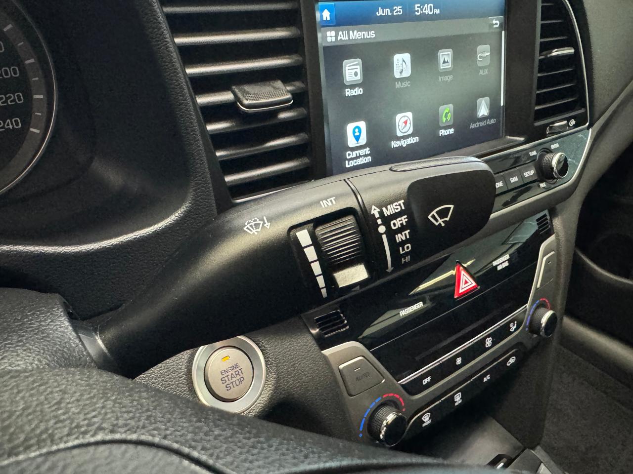 2017 Hyundai Elantra LIMITED+GPS+Sunroof+HeatedLeather+Camera+BlindSpot - Photo #46