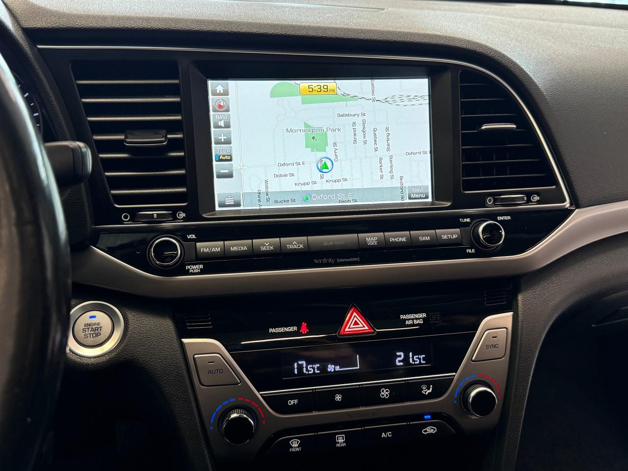 2017 Hyundai Elantra LIMITED+GPS+Sunroof+HeatedLeather+Camera+BlindSpot - Photo #12