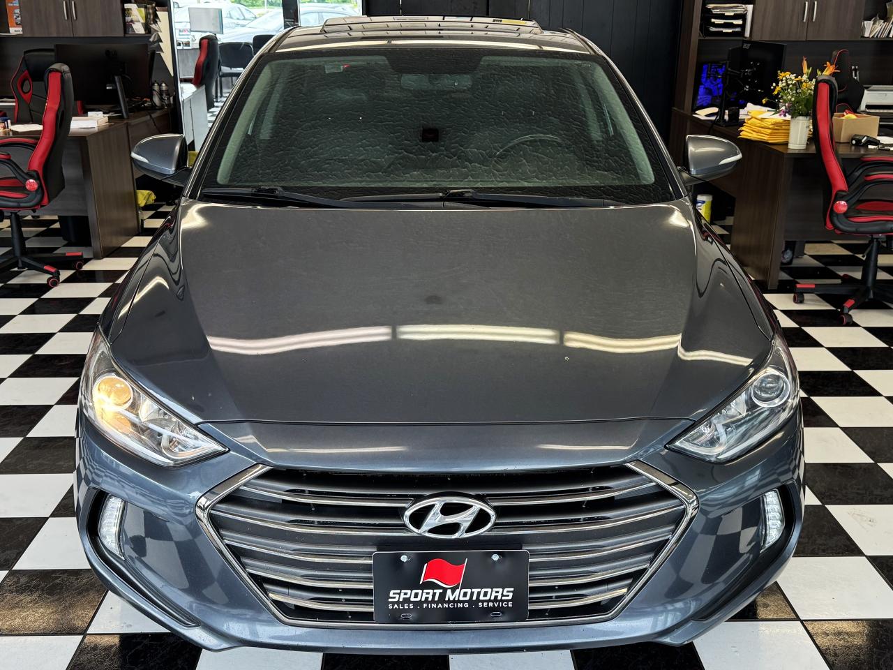 2017 Hyundai Elantra LIMITED+GPS+Sunroof+HeatedLeather+Camera+BlindSpot Photo9