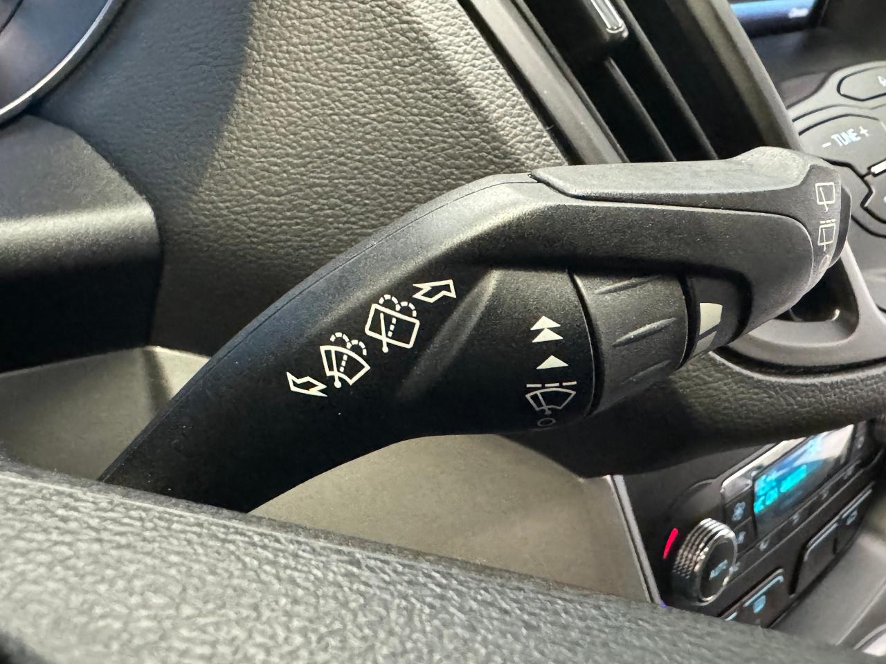 2014 Ford Escape SE+Camera+Remote Start+Power Lift Gate+New Tires - Photo #43