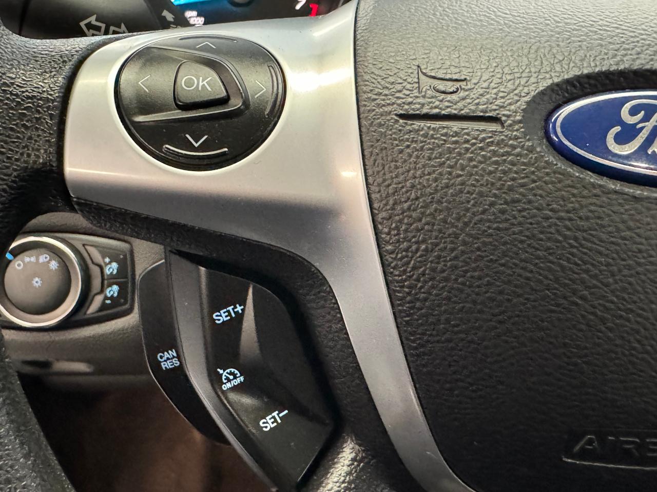 2014 Ford Escape SE+Camera+Remote Start+Power Lift Gate+New Tires Photo102