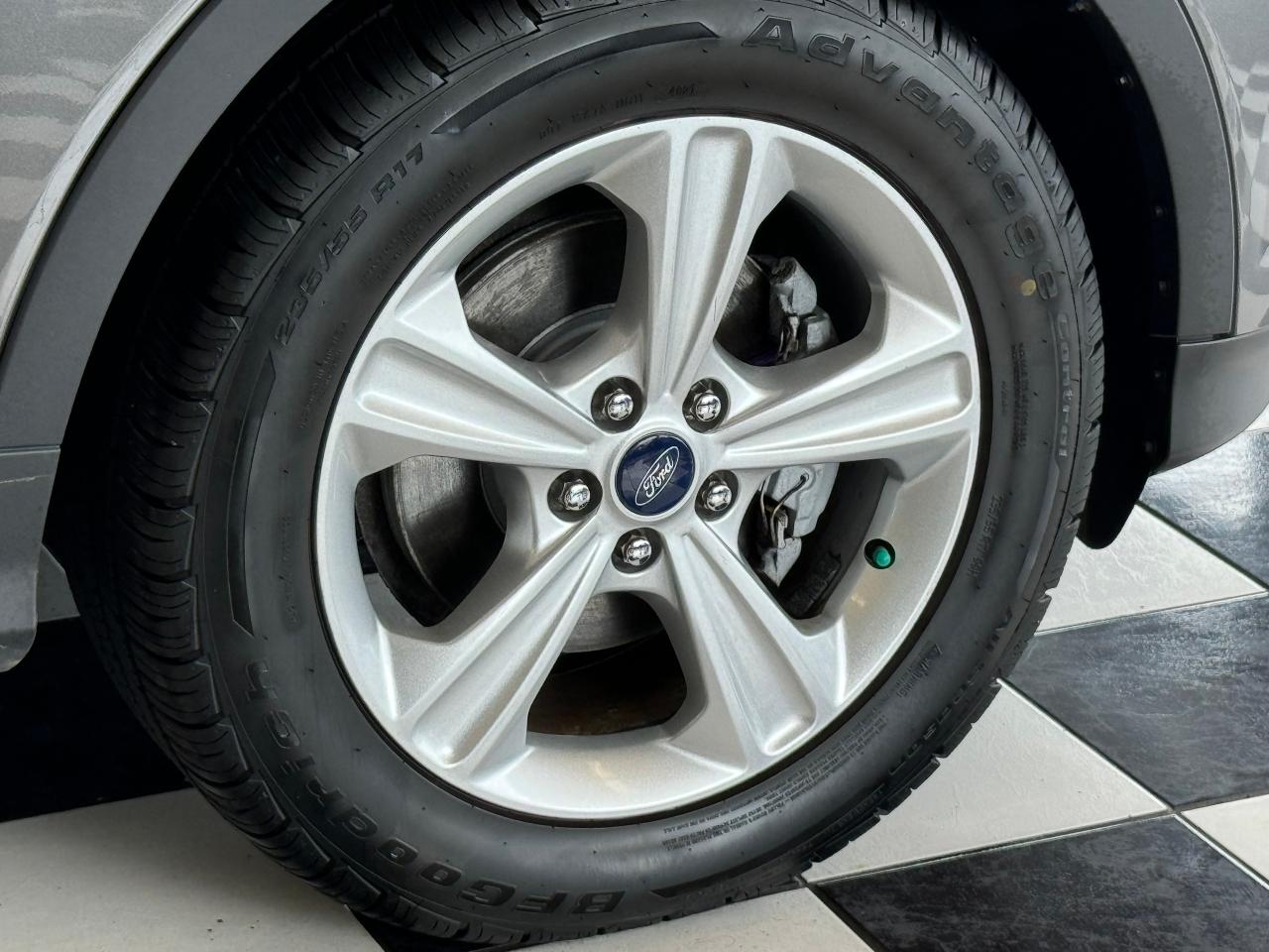 2014 Ford Escape SE+Camera+Remote Start+Power Lift Gate+New Tires - Photo #51