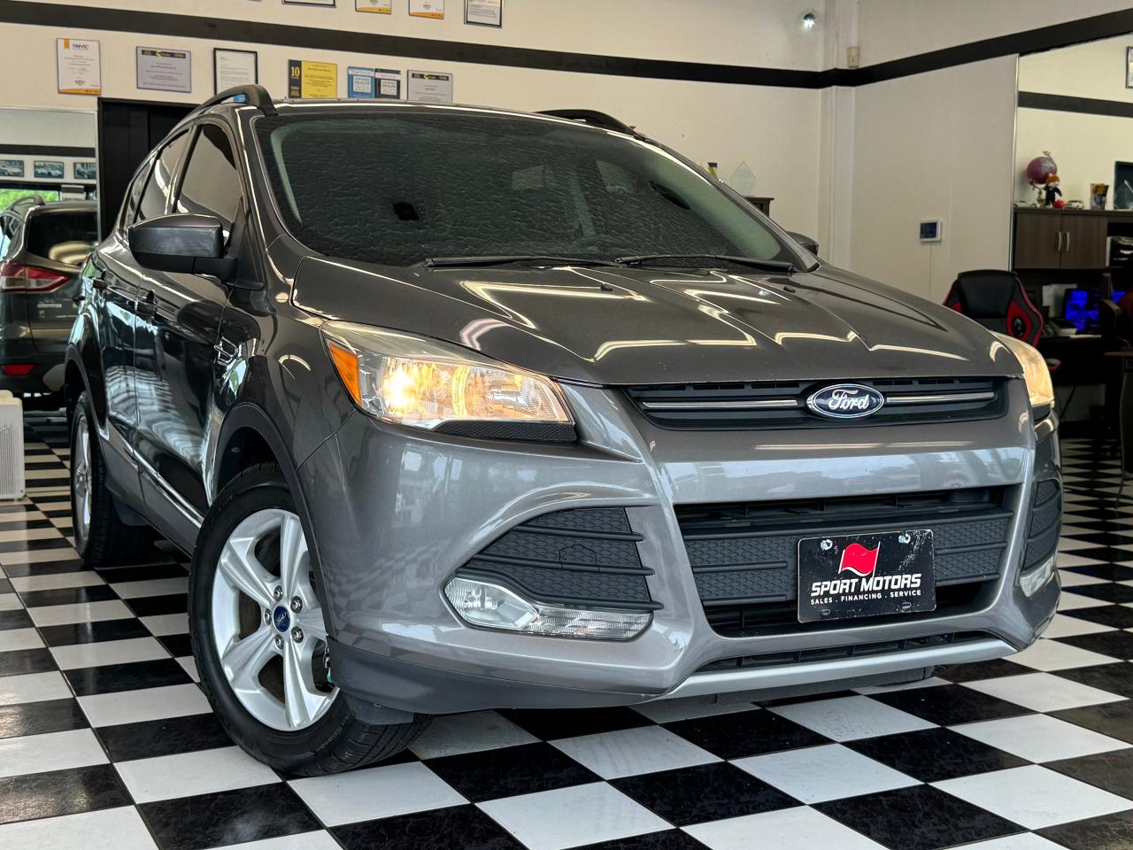 2014 Ford Escape SE+Camera+Remote Start+Power Lift Gate+New Tires Photo72