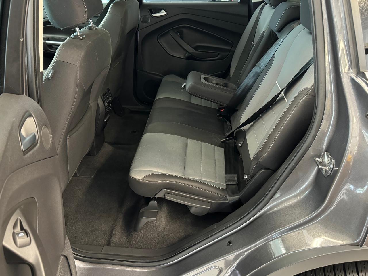2014 Ford Escape SE+Camera+Remote Start+Power Lift Gate+New Tires - Photo #21