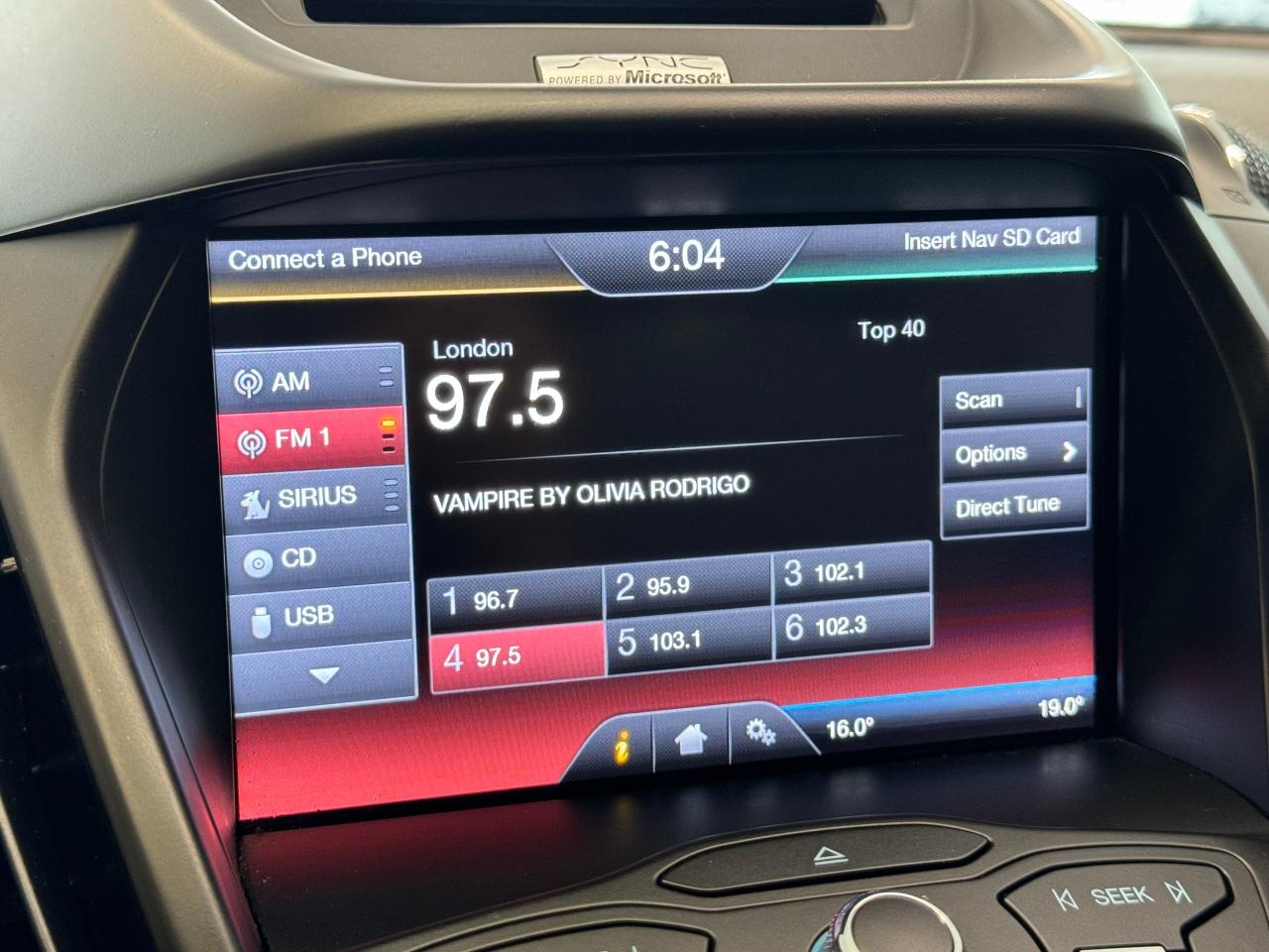 2014 Ford Escape SE+Camera+Remote Start+Power Lift Gate+New Tires - Photo #27