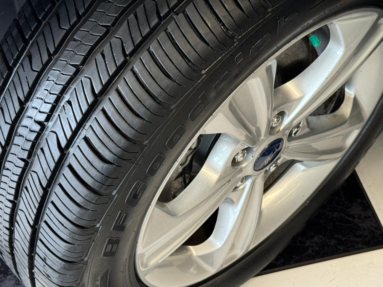 2014 Ford Escape SE+Camera+Remote Start+Power Lift Gate+New Tires - Photo #3