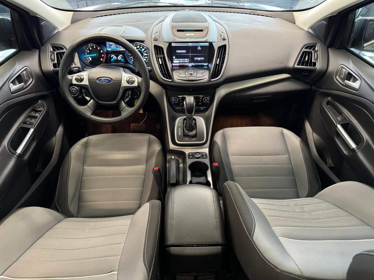 2014 Ford Escape SE+Camera+Remote Start+Power Lift Gate+New Tires - Photo #2