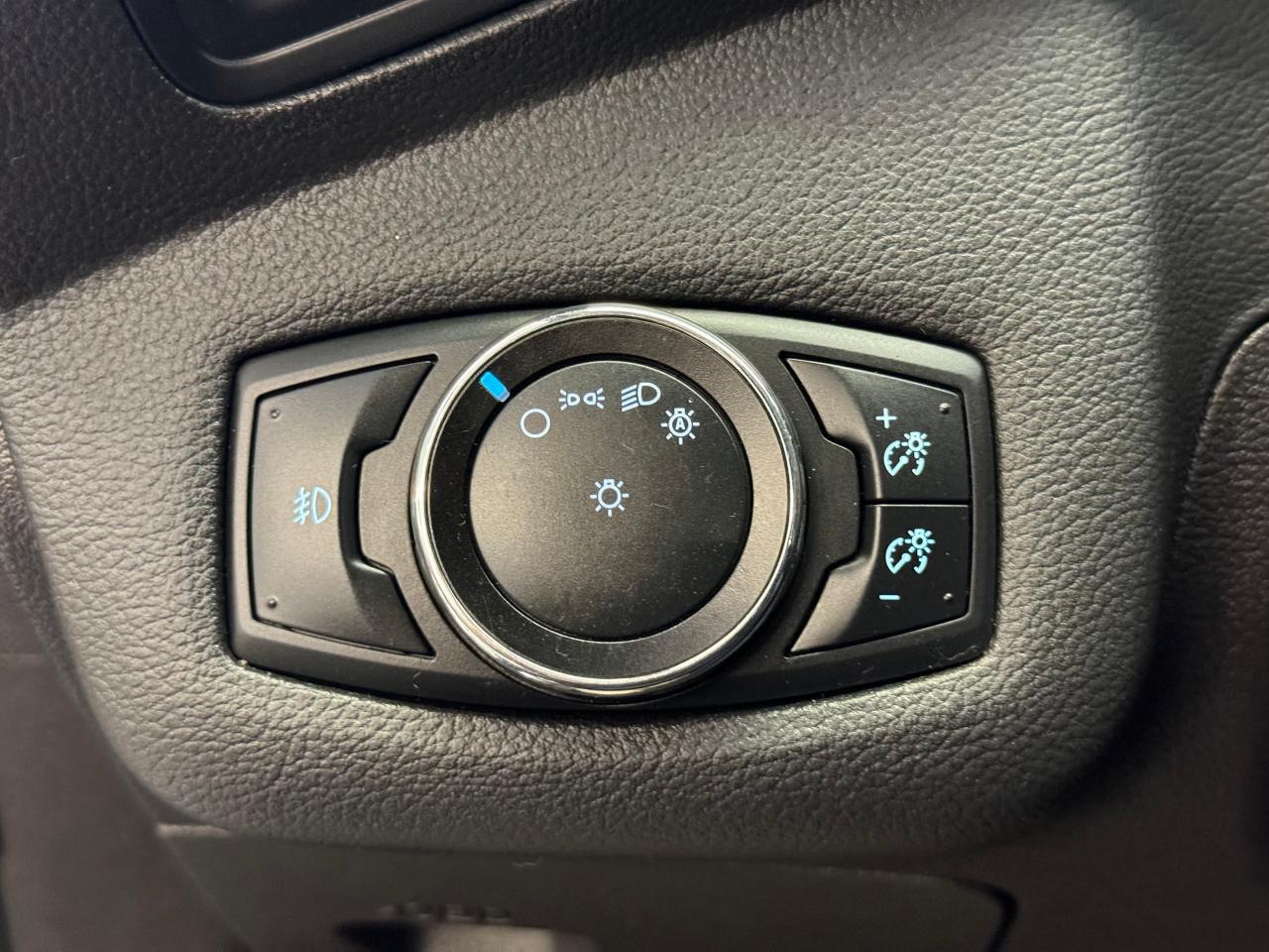 2014 Ford Escape SE+Camera+Remote Start+Power Lift Gate+New Tires - Photo #45