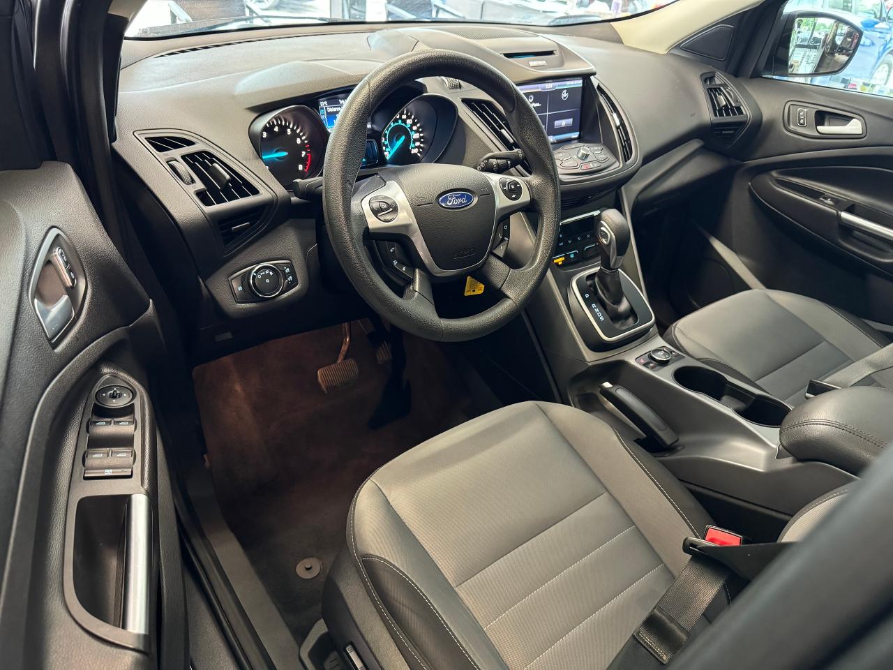 2014 Ford Escape SE+Camera+Remote Start+Power Lift Gate+New Tires Photo75