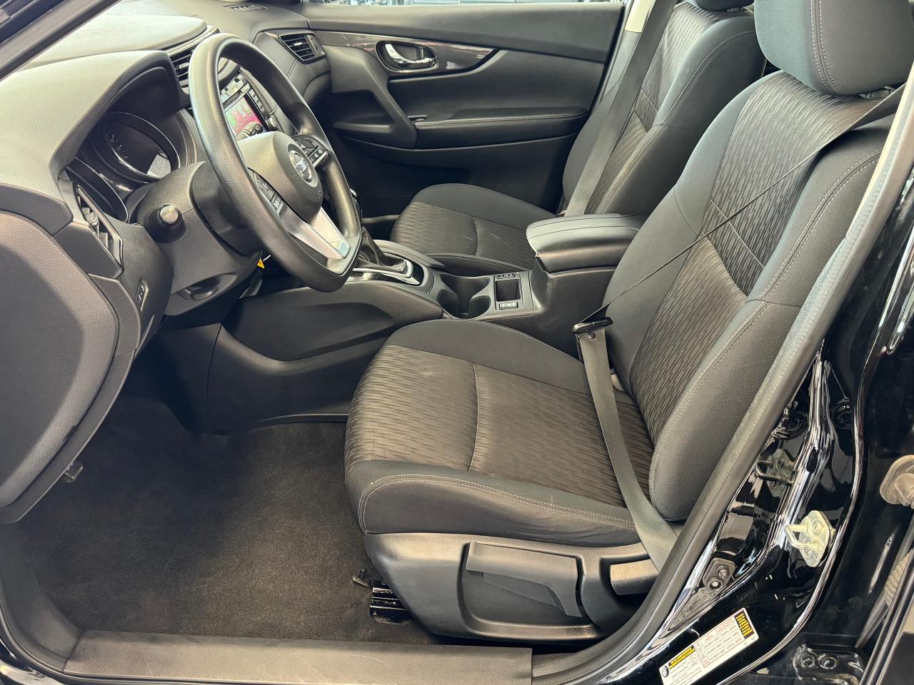 2018 Nissan Rogue S+Blind Spot+New Tires+Apple Play++CLEAN CARFAX Photo72