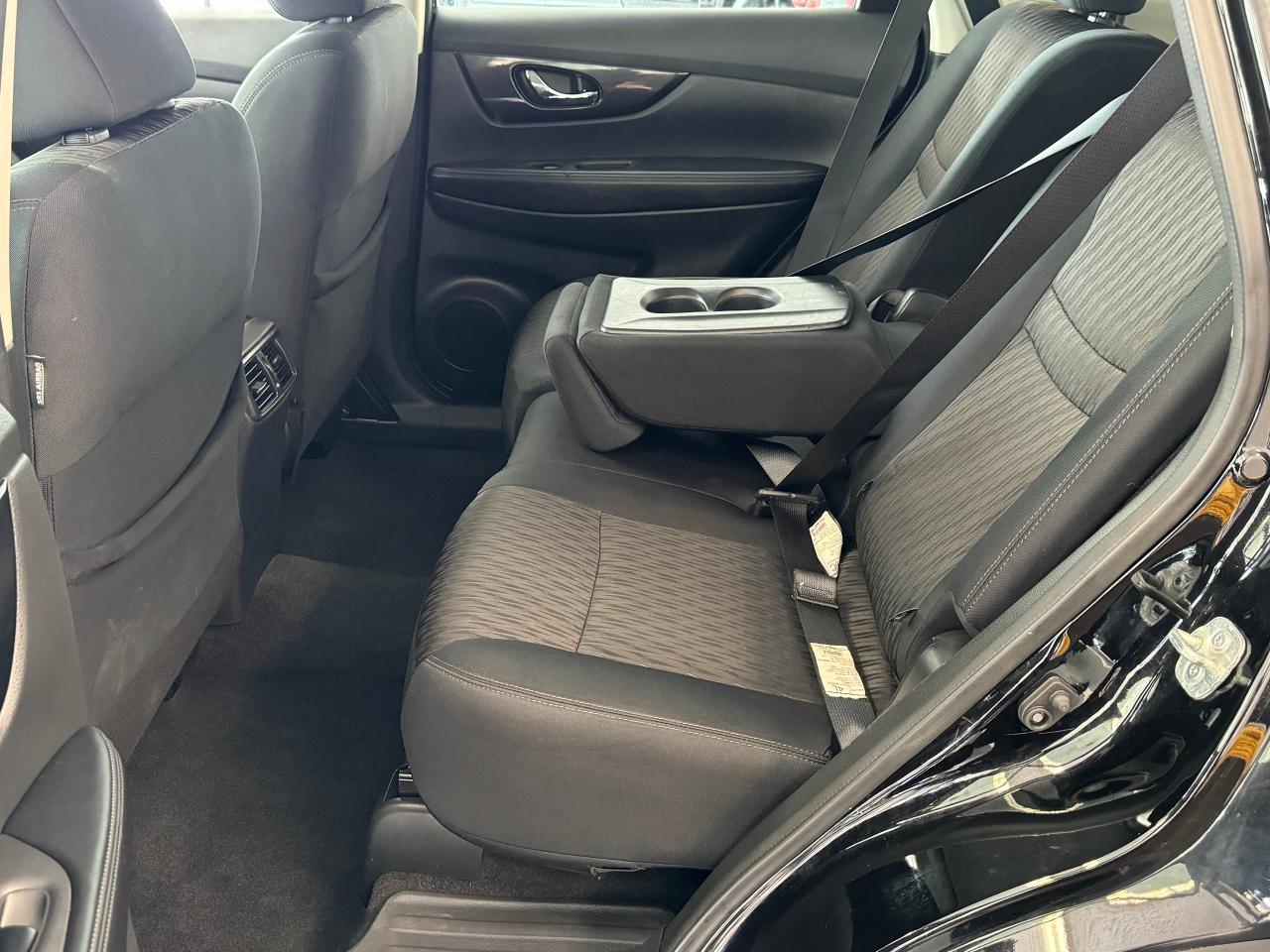 2018 Nissan Rogue S+Blind Spot+New Tires+Apple Play++CLEAN CARFAX Photo77