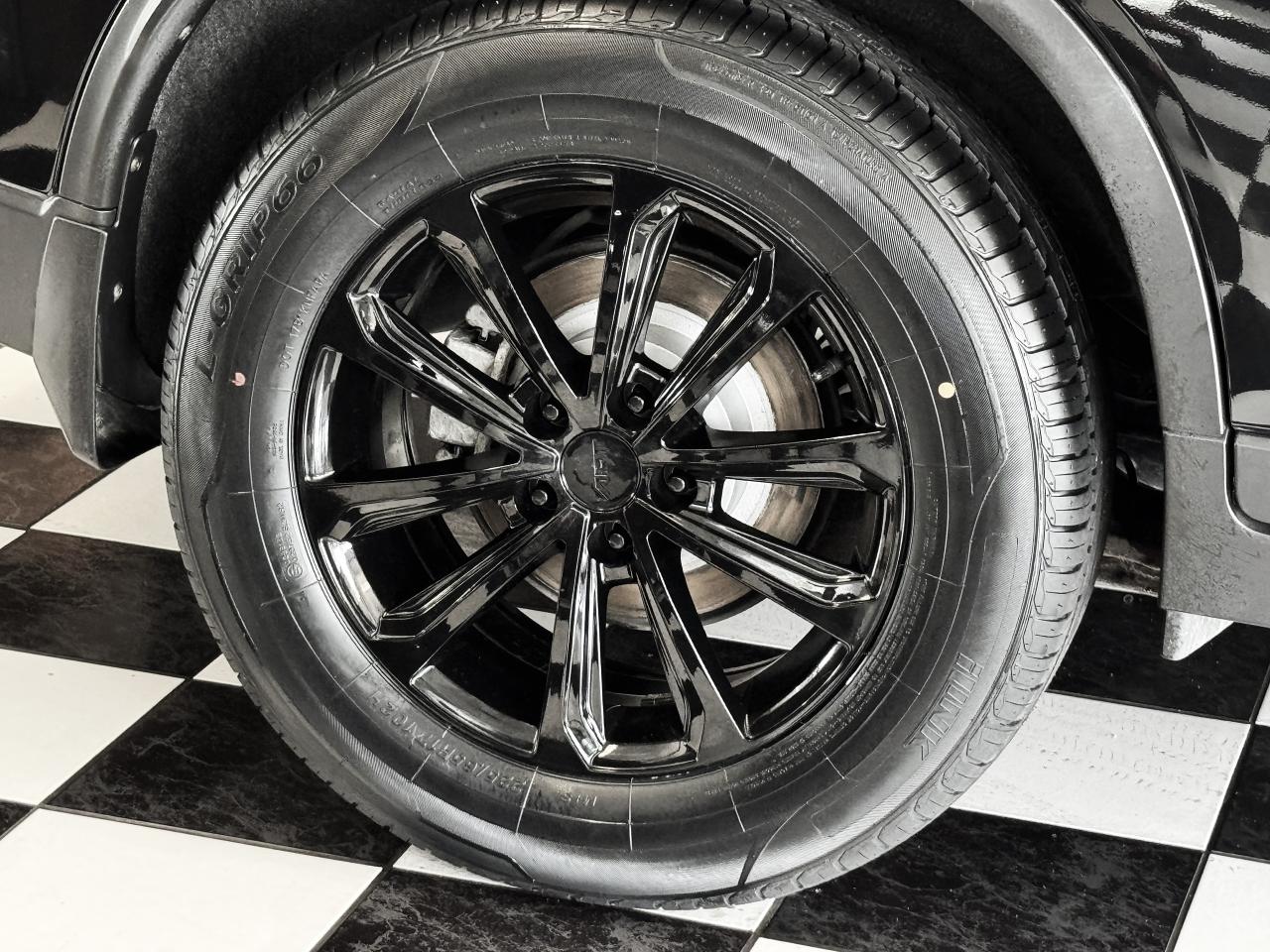 2018 Nissan Rogue S+Blind Spot+New Tires+Apple Play++CLEAN CARFAX - Photo #46