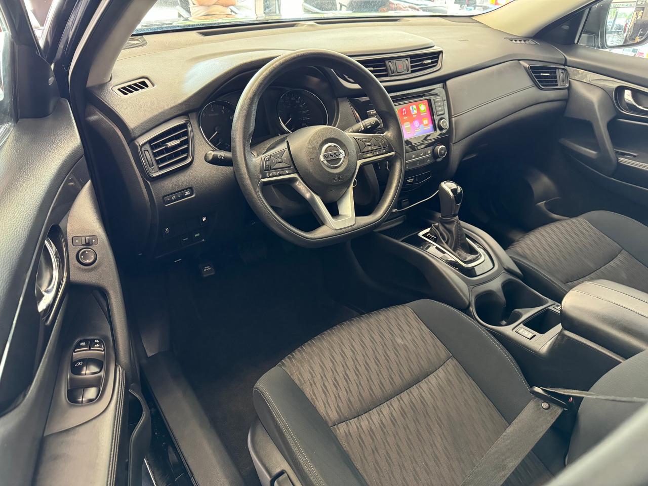 2018 Nissan Rogue S+Blind Spot+New Tires+Apple Play++CLEAN CARFAX - Photo #16