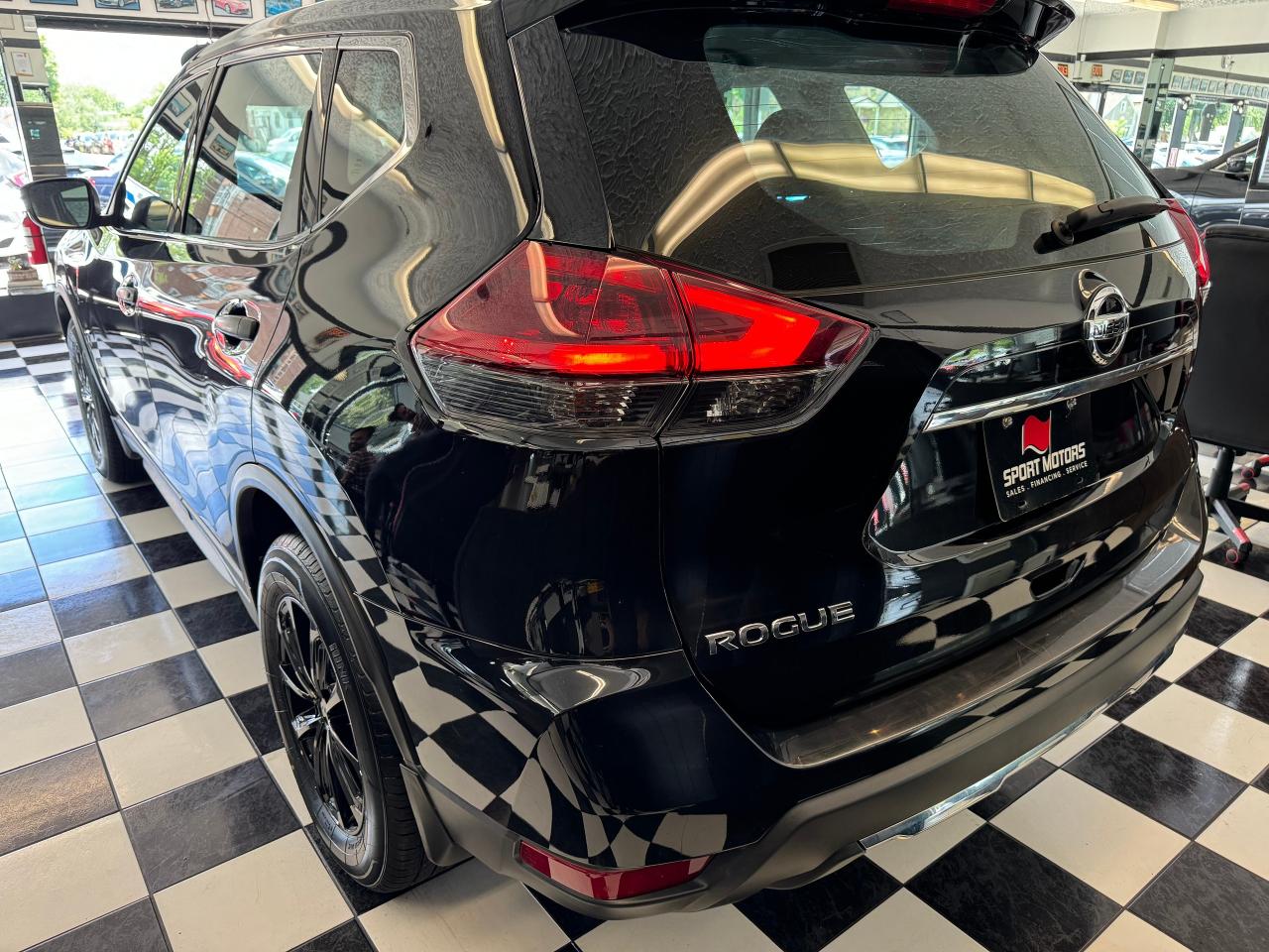 2018 Nissan Rogue S+Blind Spot+New Tires+Apple Play++CLEAN CARFAX - Photo #40