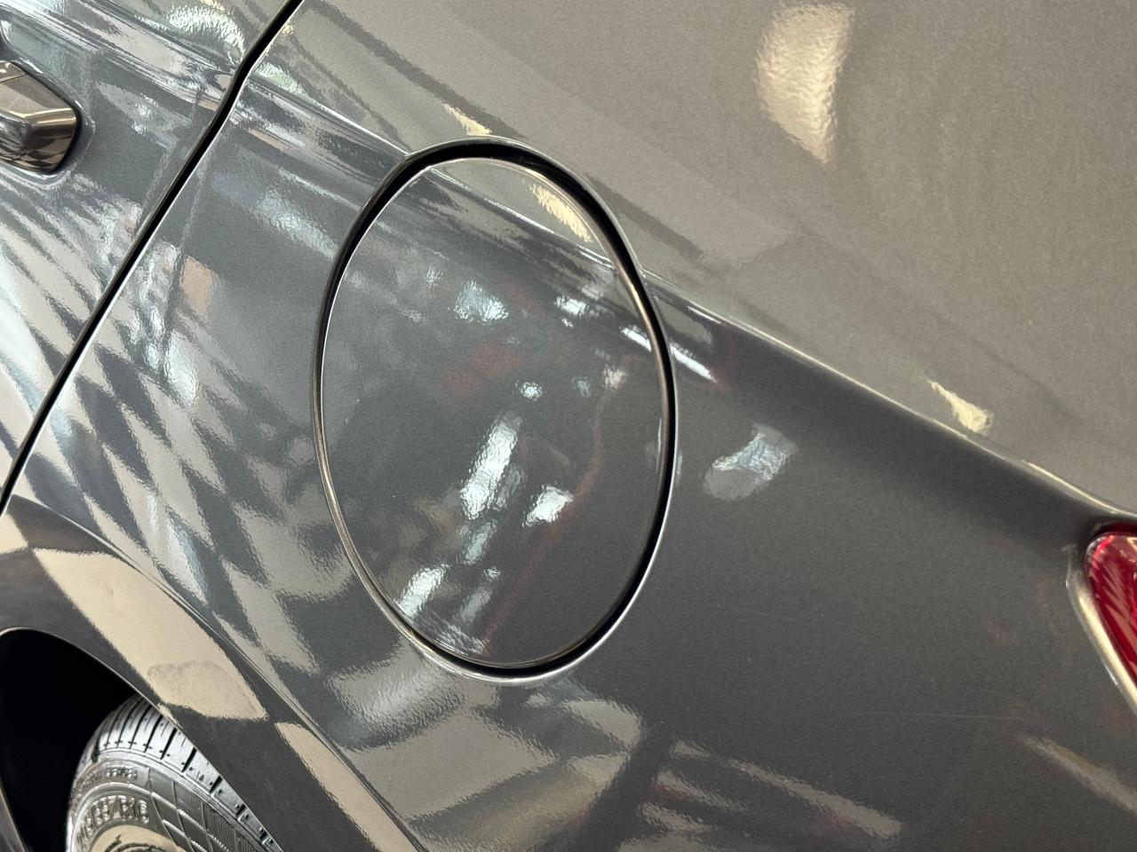 2020 Hyundai Elantra Preferred W/Sun&Safety+New Tires+CLEAN CARFAX - Photo #65