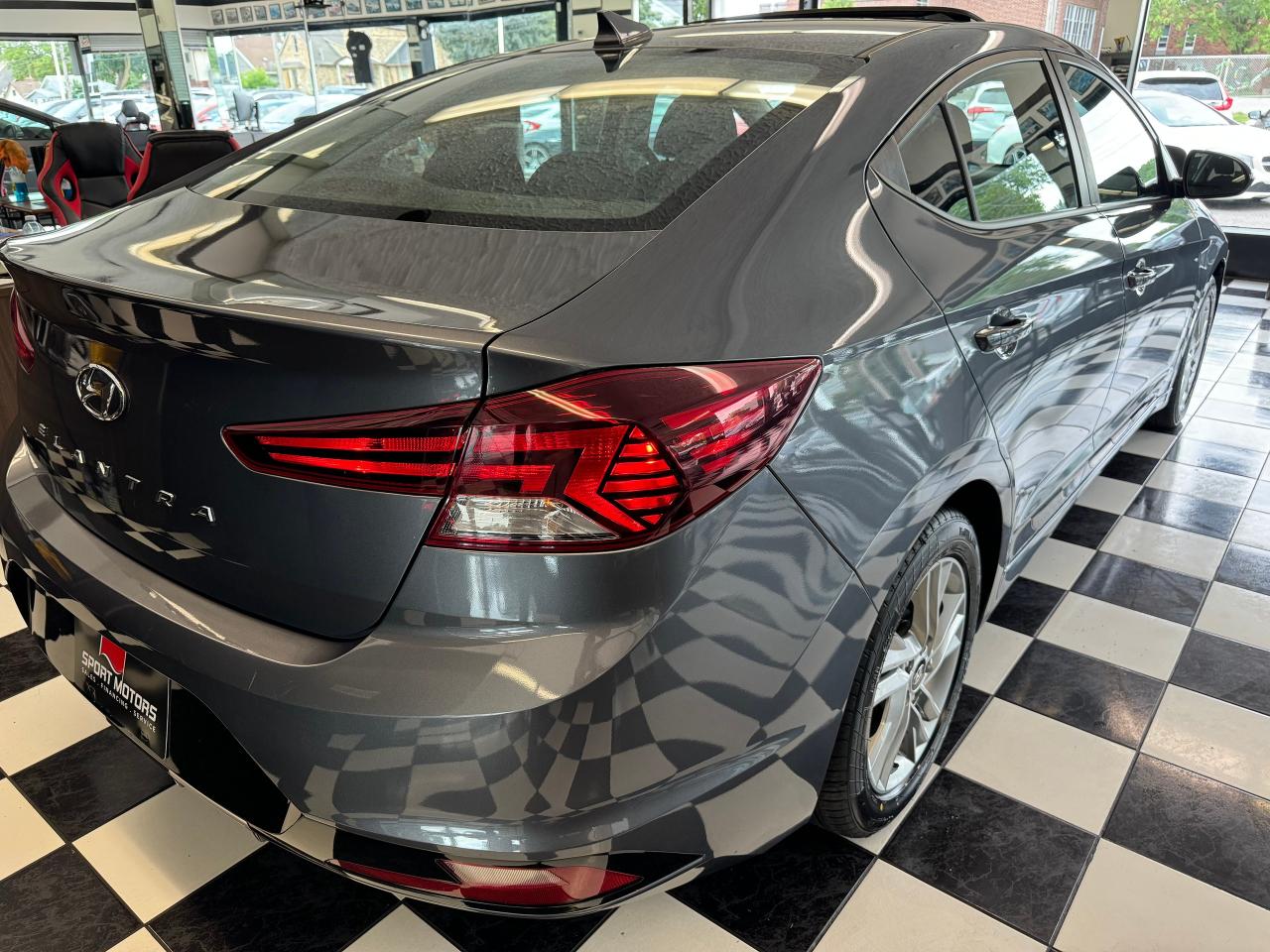 2020 Hyundai Elantra Preferred W/Sun&Safety+New Tires+CLEAN CARFAX - Photo #40