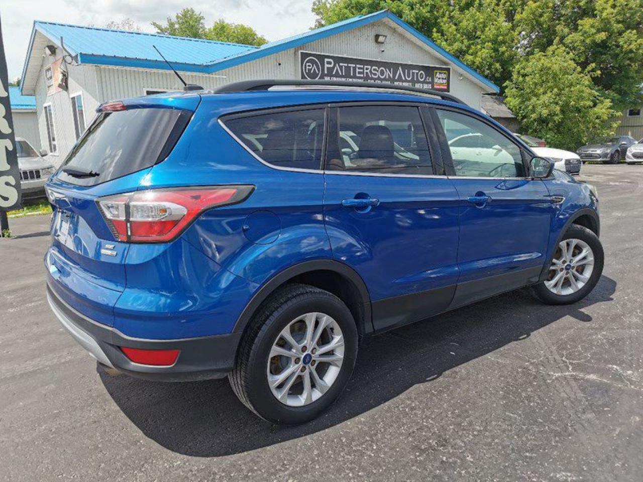 2017 Ford Escape SE 4WD - Photo #5