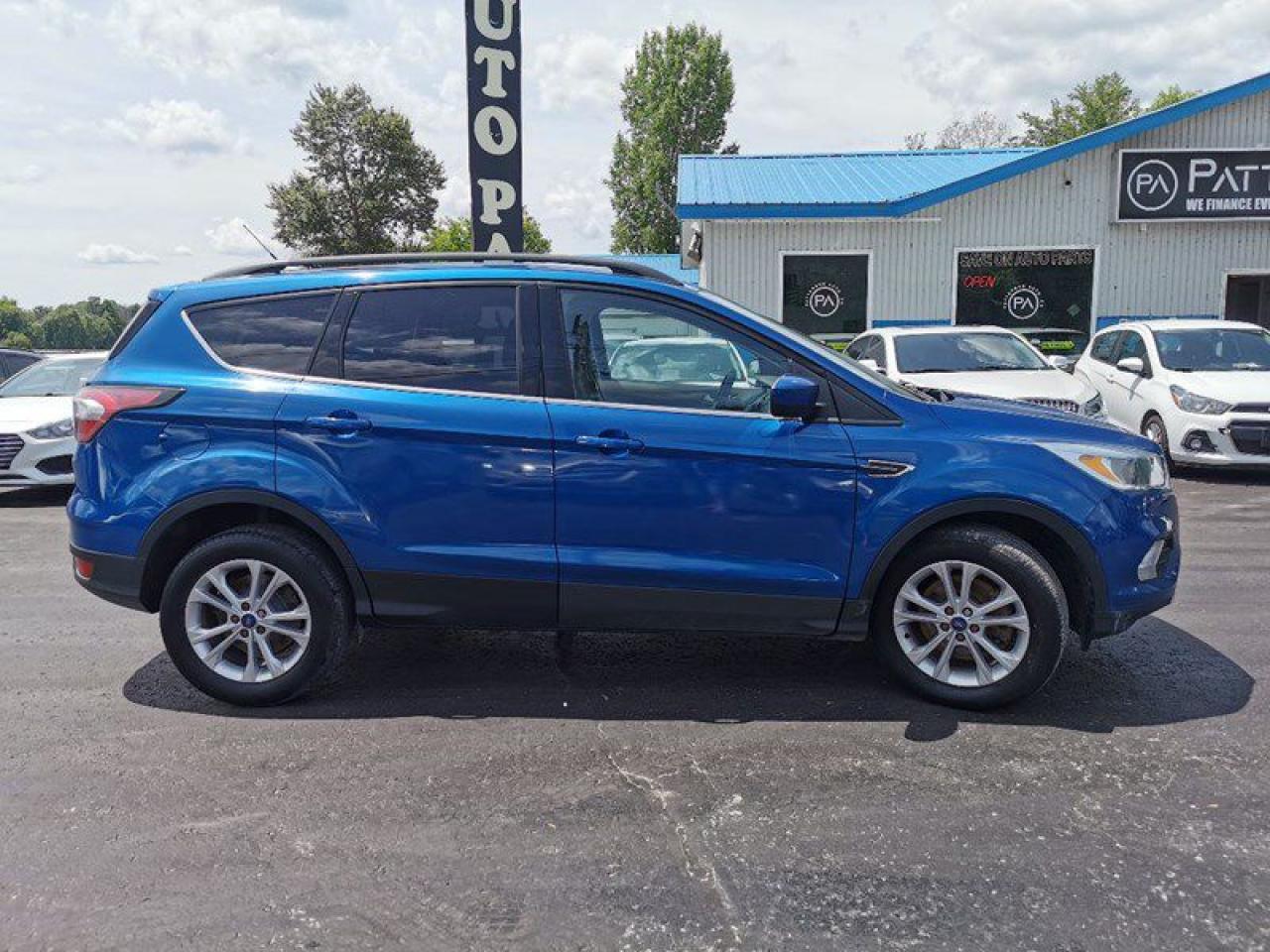 2017 Ford Escape SE 4WD - Photo #6