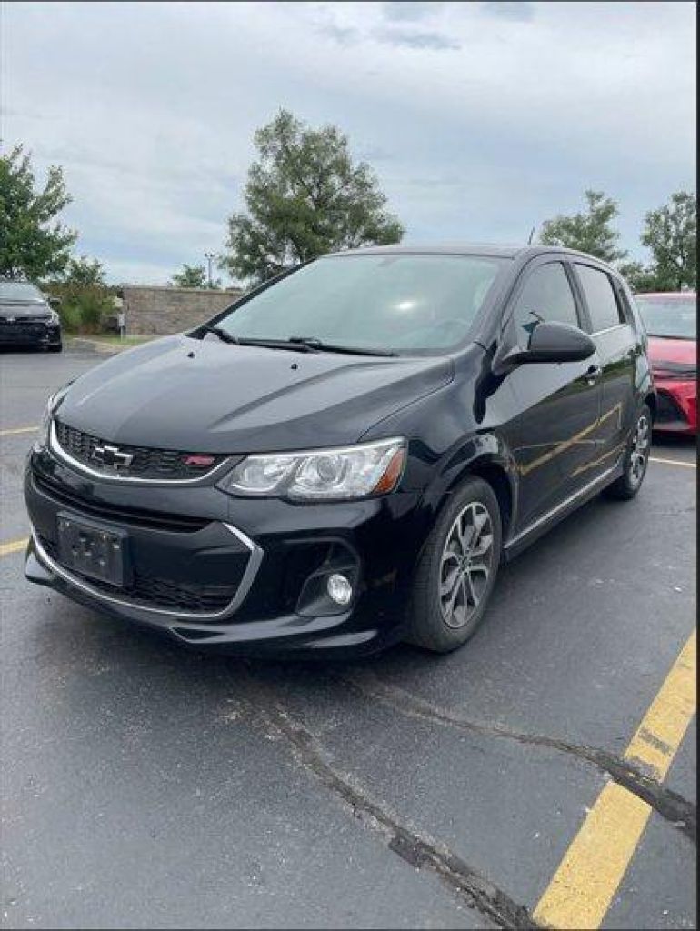 Used 2018 Chevrolet Sonic LT Turbo, Sunroof, Heated Seats, Remote Start, Carplay + Android, Reverse Cam, Alloy Wheels, & More! for Sale in Guelph, Ontario