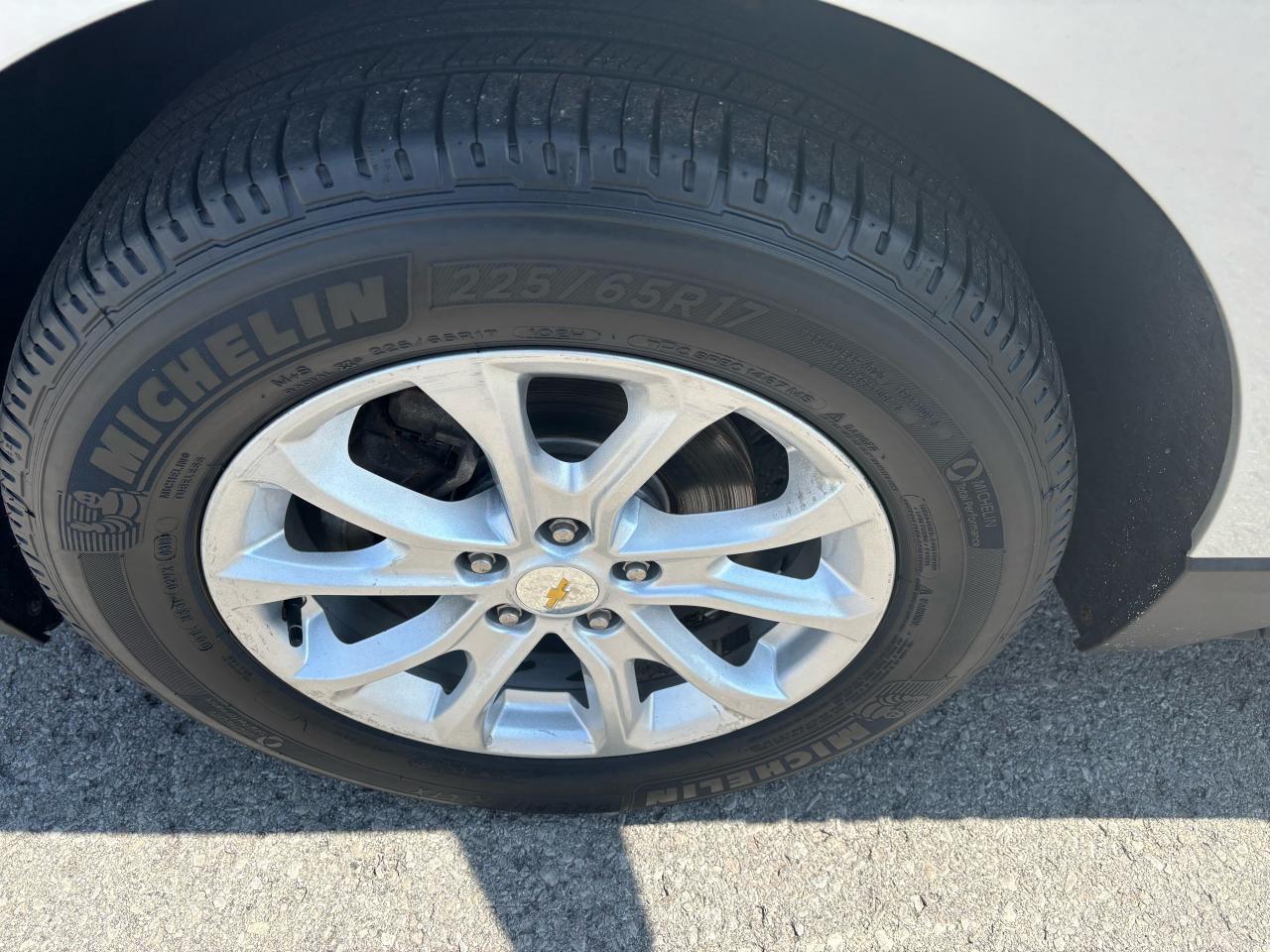 2018 Chevrolet Equinox LS, Front wheel drive, Back-Up-Camera,Alloy Wheels