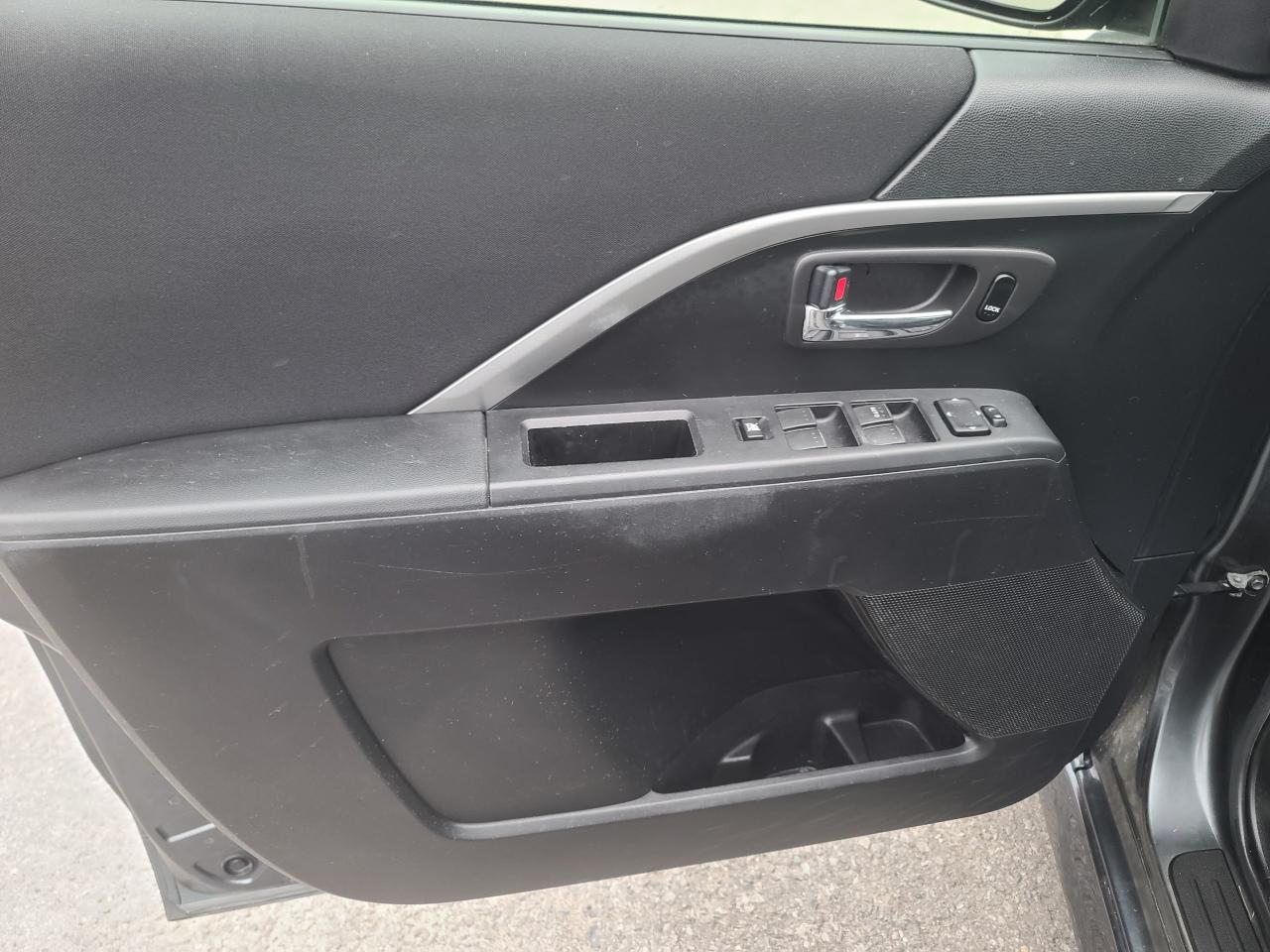 2012 Mazda MAZDA5 GT, AUTO, ACCIDENT FREE, POWER GROUP, A/C, 208KM - Photo #16
