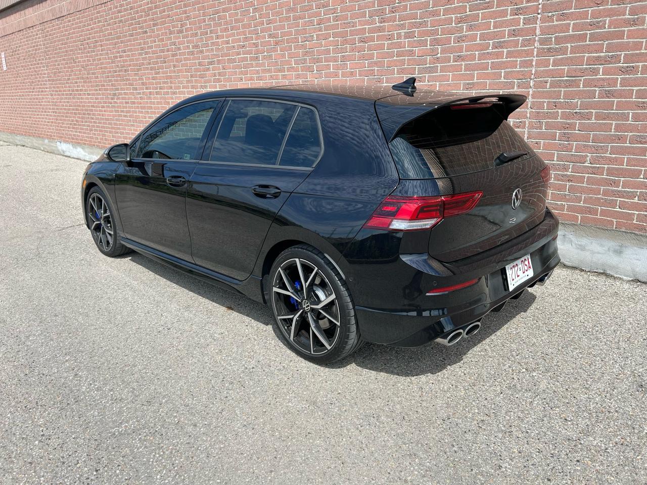 2024 Volkswagen Golf R Manual Photo3