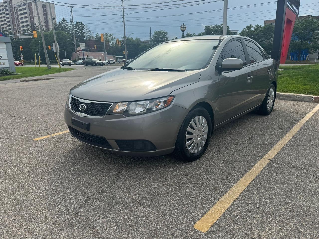 Used 2013 Kia Forte LX for sale in Mississauga, ON