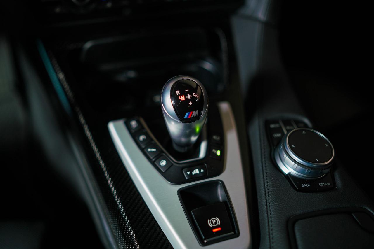 2018 BMW M6 V8 | COUPE | HUD | CARBON FIBER | 20 IN WHEELS Photo