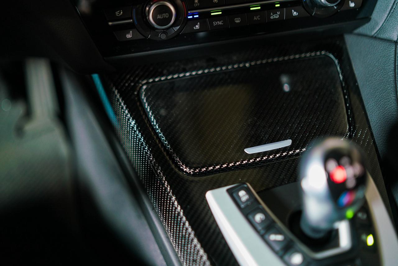 2018 BMW M6 V8 | COUPE | HUD | CARBON FIBER | 20 IN WHEELS Photo