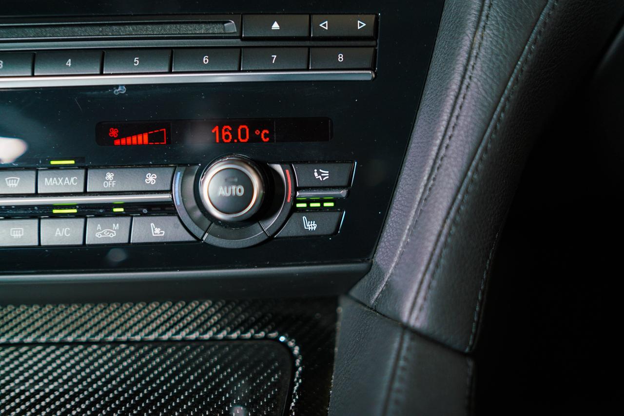 2018 BMW M6 V8 | COUPE | HUD | CARBON FIBER | 20 IN WHEELS Photo