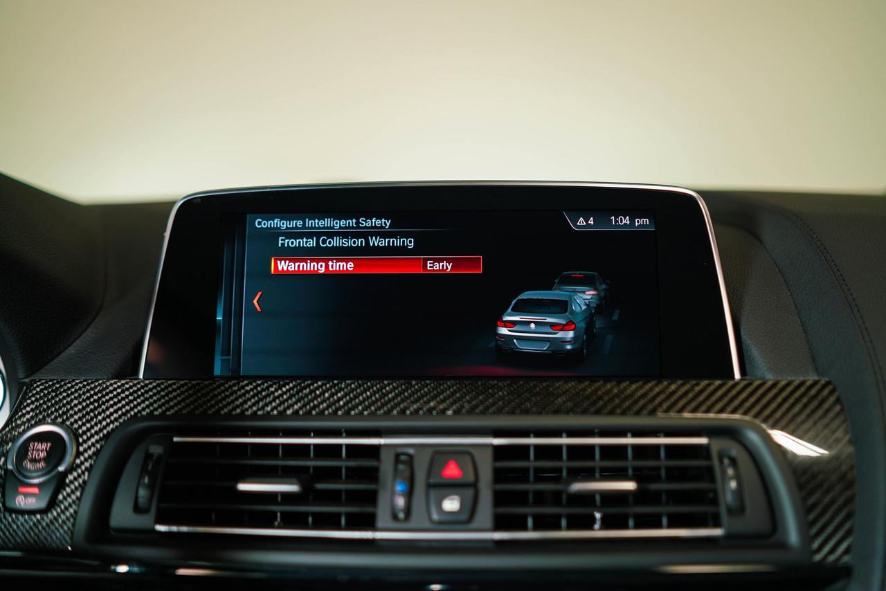 2018 BMW M6 V8 | COUPE | HUD | CARBON FIBER | 20 IN WHEELS Photo