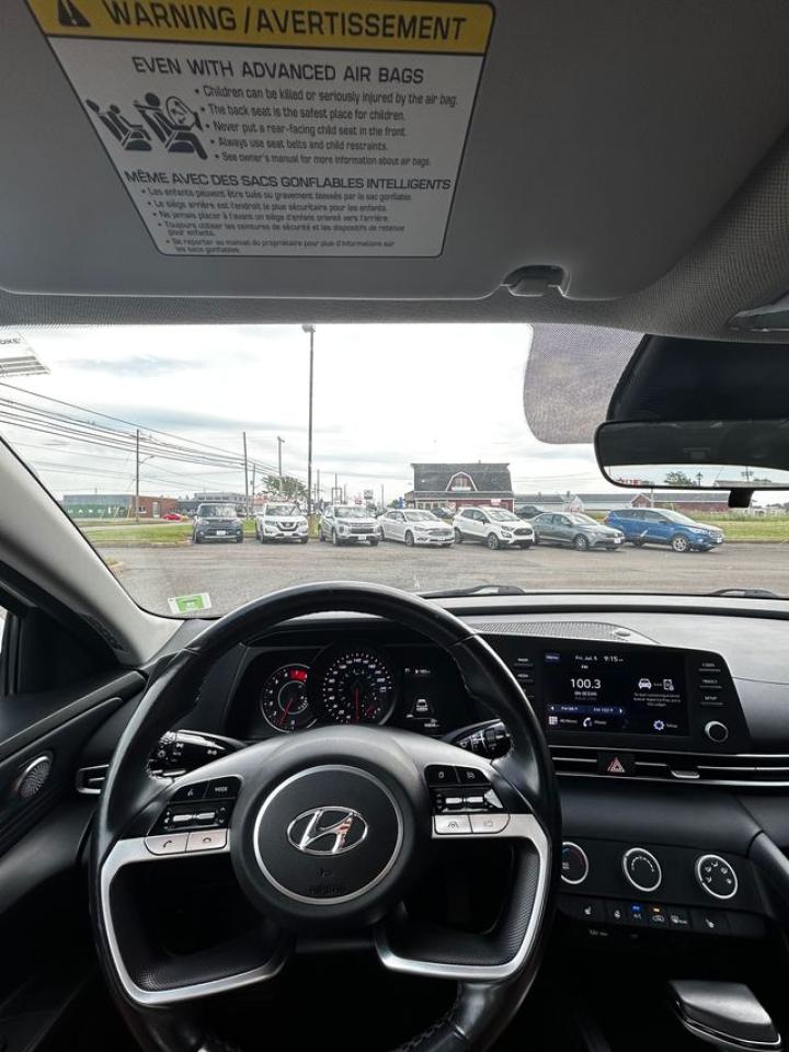 2021 Hyundai Elantra GL - Photo #9
