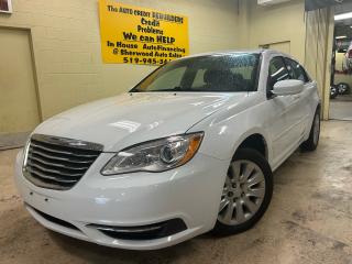 Used 2013 Chrysler 200 LX for sale in Windsor, ON