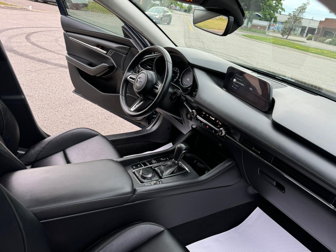 2021 Mazda MAZDA3 GS - Photo #16