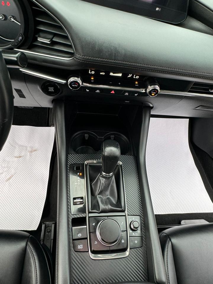 2021 Mazda MAZDA3 GS - Photo #19