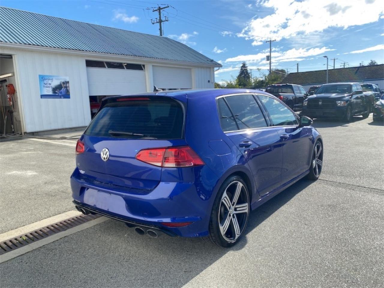2016 Volkswagen Golf R BASE  - Low Mileage Photo4