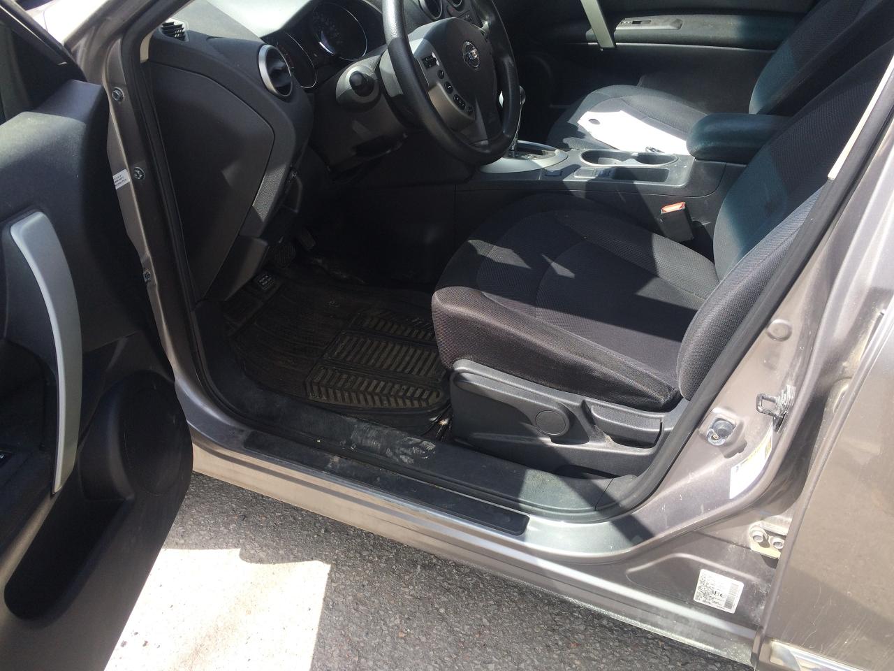 2013 Nissan Rogue S - Photo #6