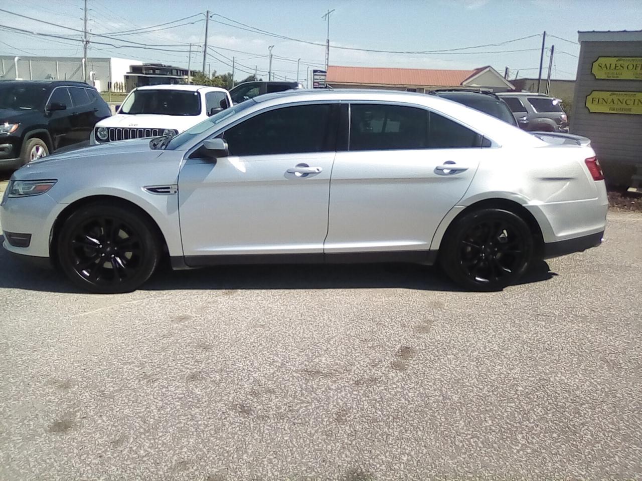 2013 Ford Taurus SEL AWD