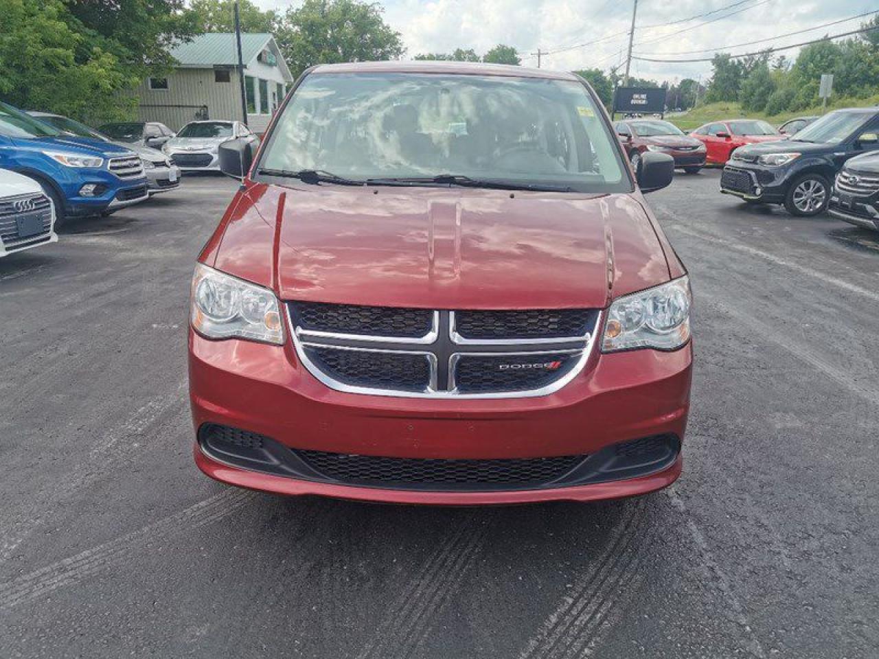 2015 Dodge Grand Caravan SE - Photo #2