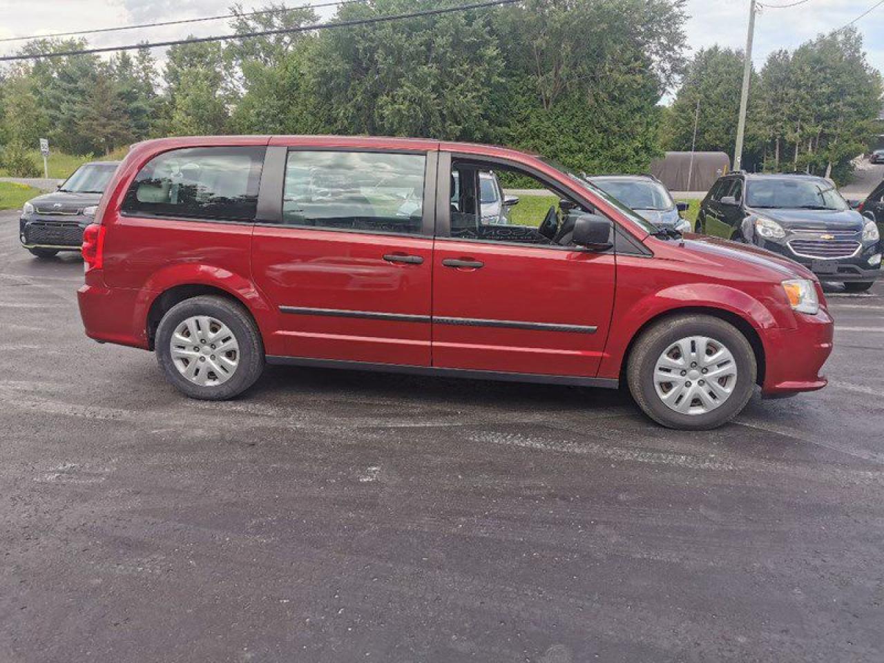 2015 Dodge Grand Caravan SE - Photo #4