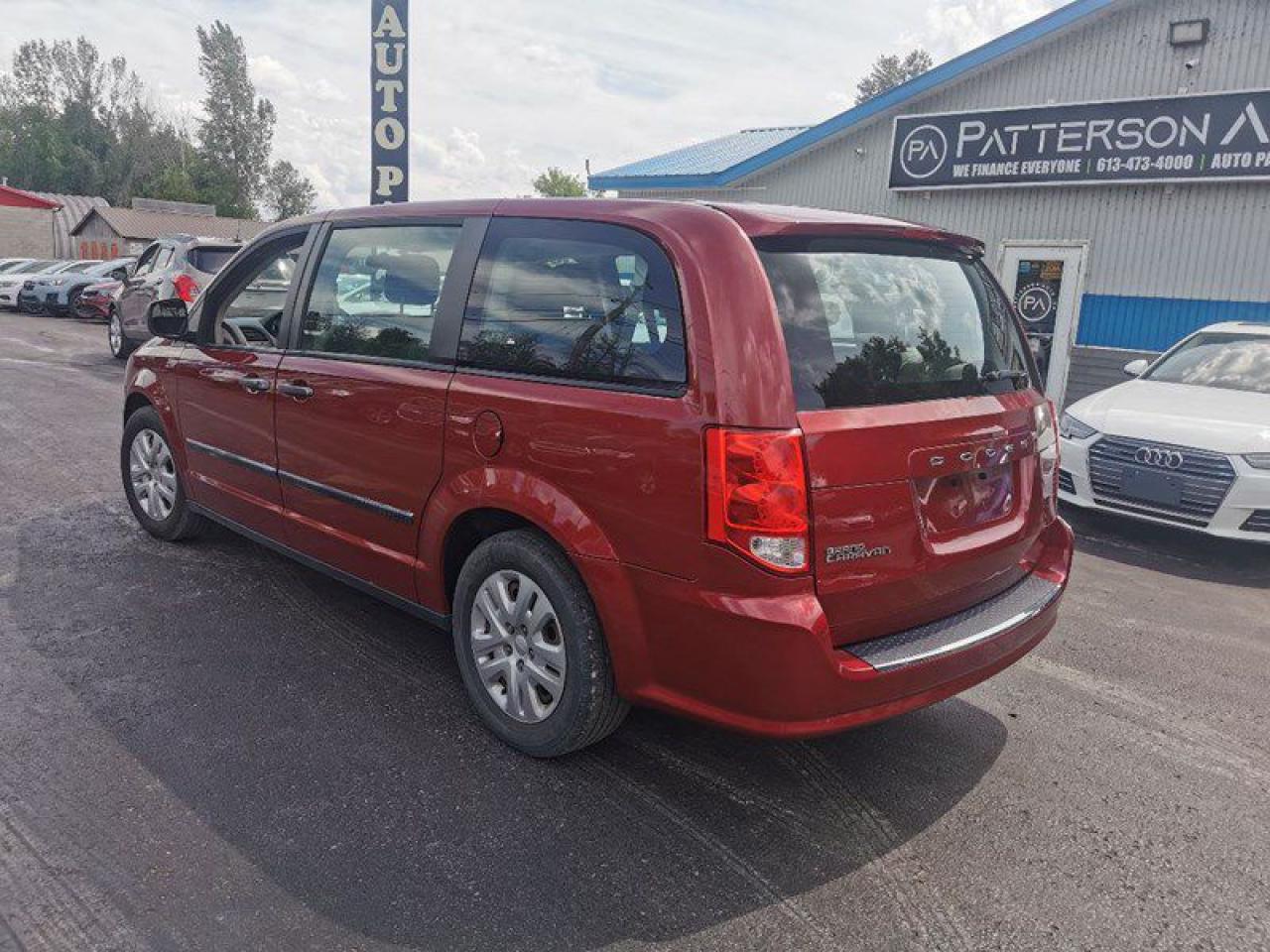 2015 Dodge Grand Caravan SE - Photo #7