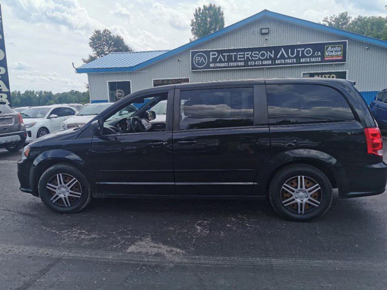 2016 Dodge Grand Caravan SE - Photo #8