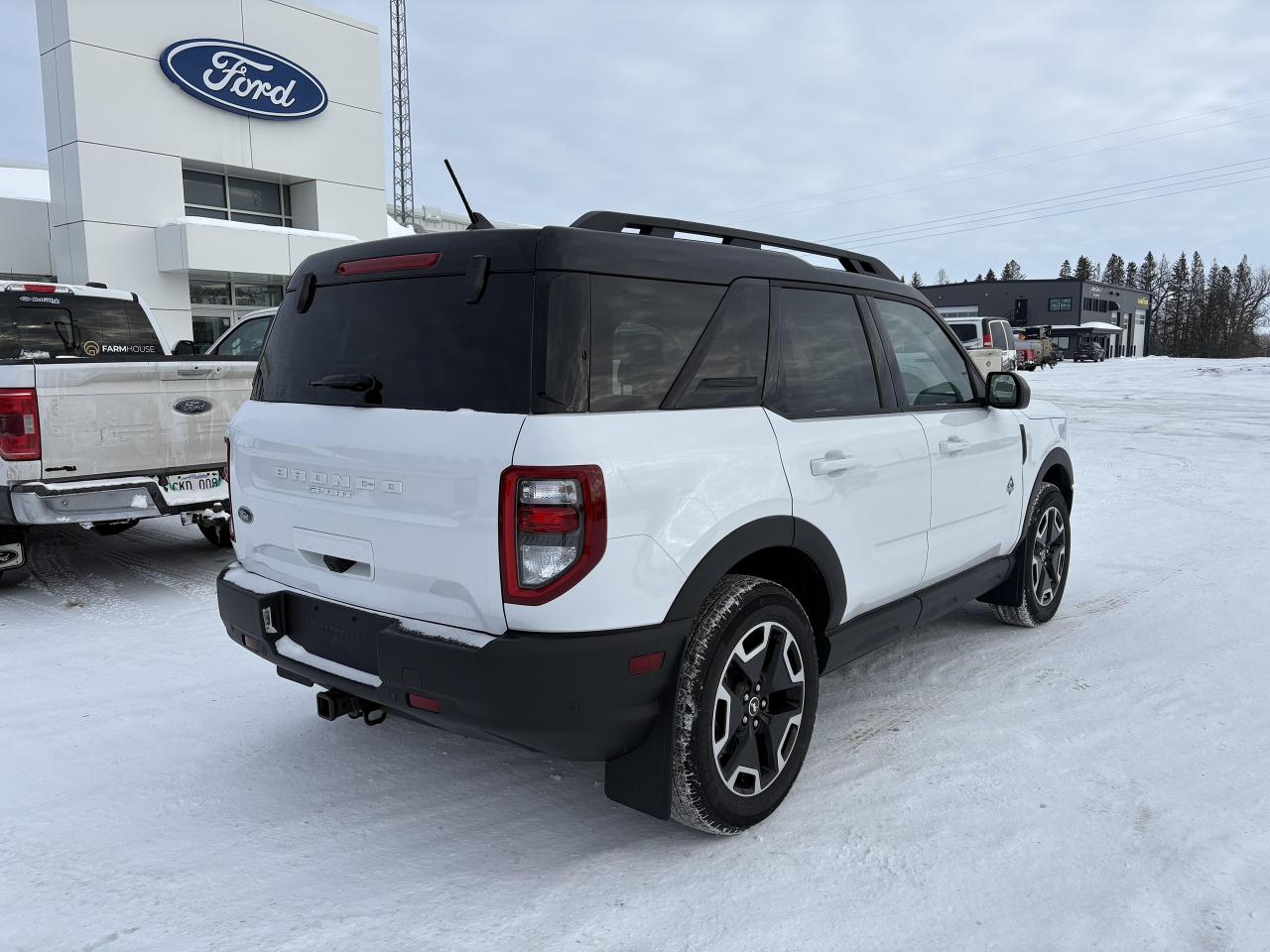 2024 Ford Bronco Sport OUTER BANKS 4X4 Photo