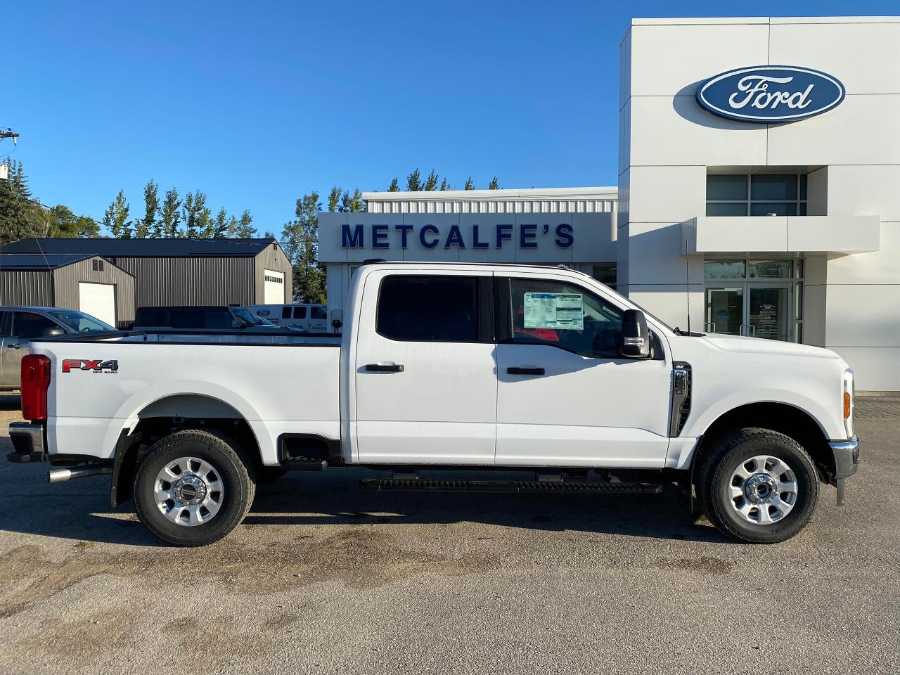 New 2024 Ford F-250 Super Duty SRW XLT 4WD CREW CAB 6.75' BOX for sale in Treherne, MB