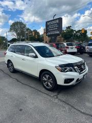 Used 2018 Nissan Pathfinder 4x4 SV Tech for sale in Windsor, ON
