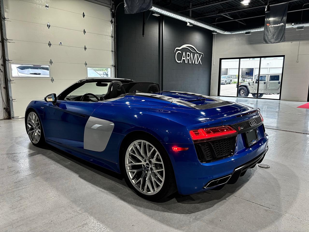 2017 Audi R8 V10 Spider - Photo #5