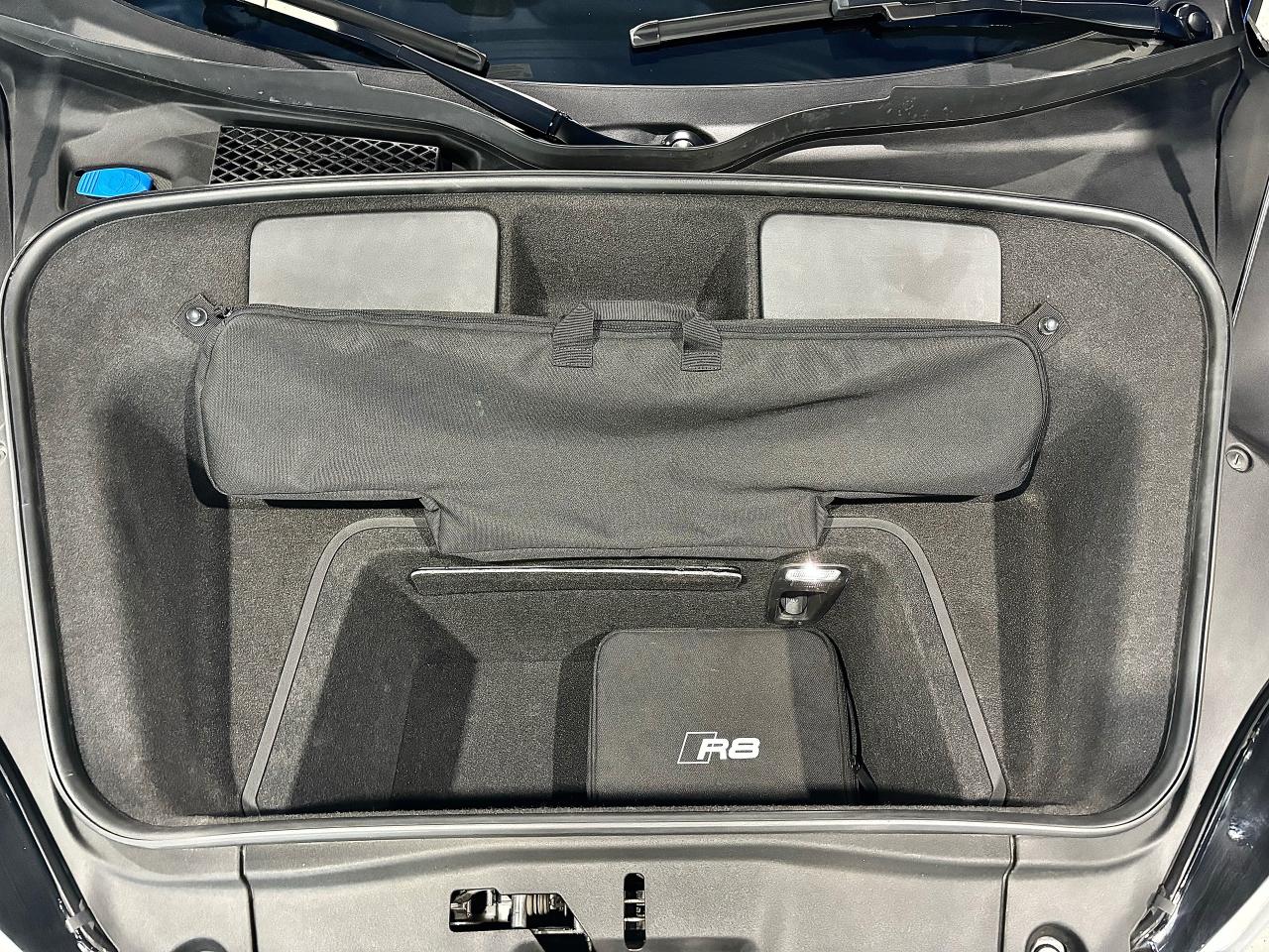 2017 Audi R8 V10 Spider - Photo #32